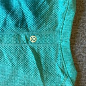 Lululemon Swifty Tech SS, size 10, teal